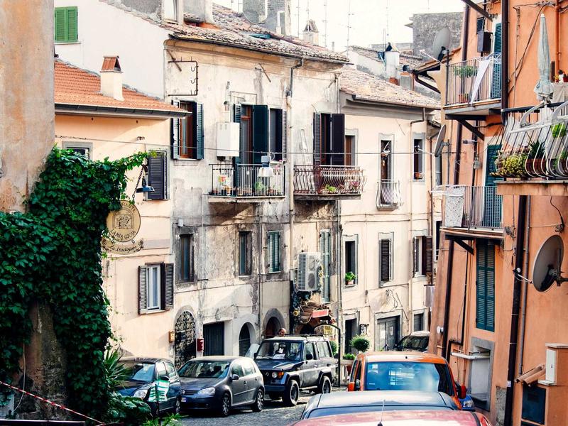 自驾游哪里适合拍照旅游：广东广州塔与自驾