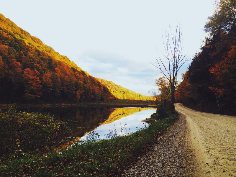 自驾游哪里可以看极光天书峡高原自驾高山帐